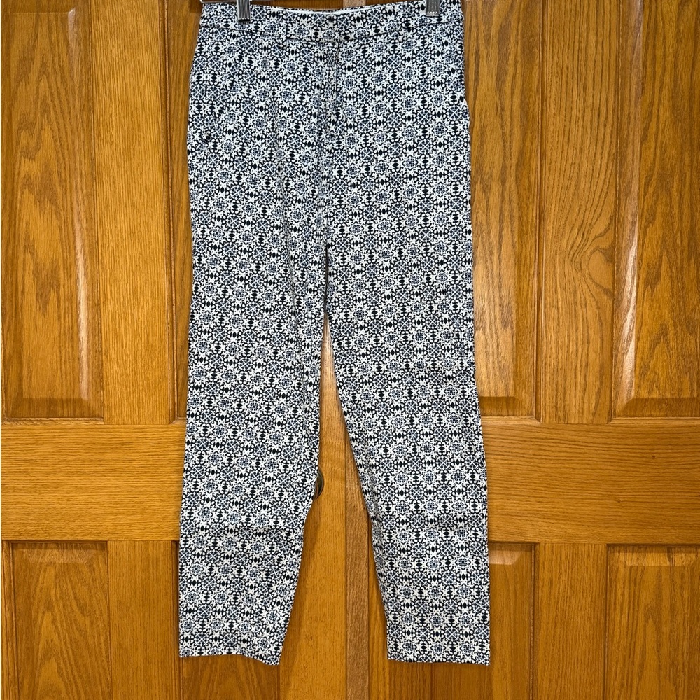 H&M Women’s Casual Slim Fit Cropped Pant Sz 4